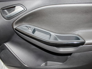 2012Ɏ 2.0L ԄӺA\ g