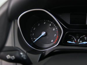 2012Ɏ 1.6L քL п؅^