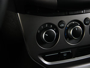 2012Ɏ 1.6L քL п؅^