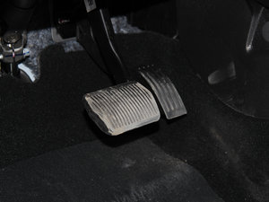 2012Ɏ 1.6L ԄL п؅^