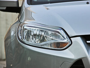 2012Ɏ 1.6L Ԅm (ji)^