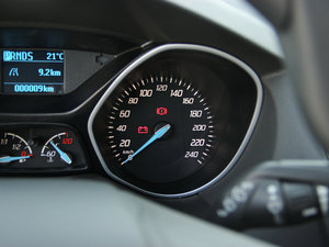 2012Ɏ 1.6L Ԅm п؅^