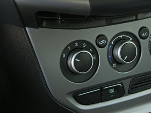 2012Ɏ 1.6L Ԅm п؅^