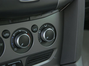 2012Ɏ 1.6L Ԅm п؅^