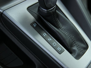 2012款两厢 1.6L 自动舒适型 中控区