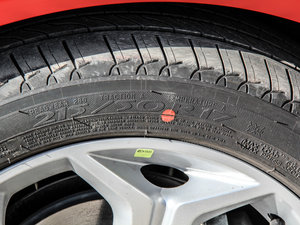 2012Ɏ 2.0L ԄӺA\ ݆̥ߴ