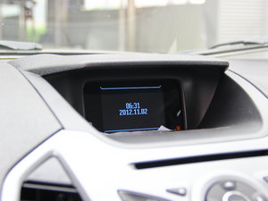 2013款1.5L 手动风尚型 中控区