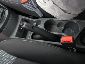 2013款1.5L 手动风尚型 中控区