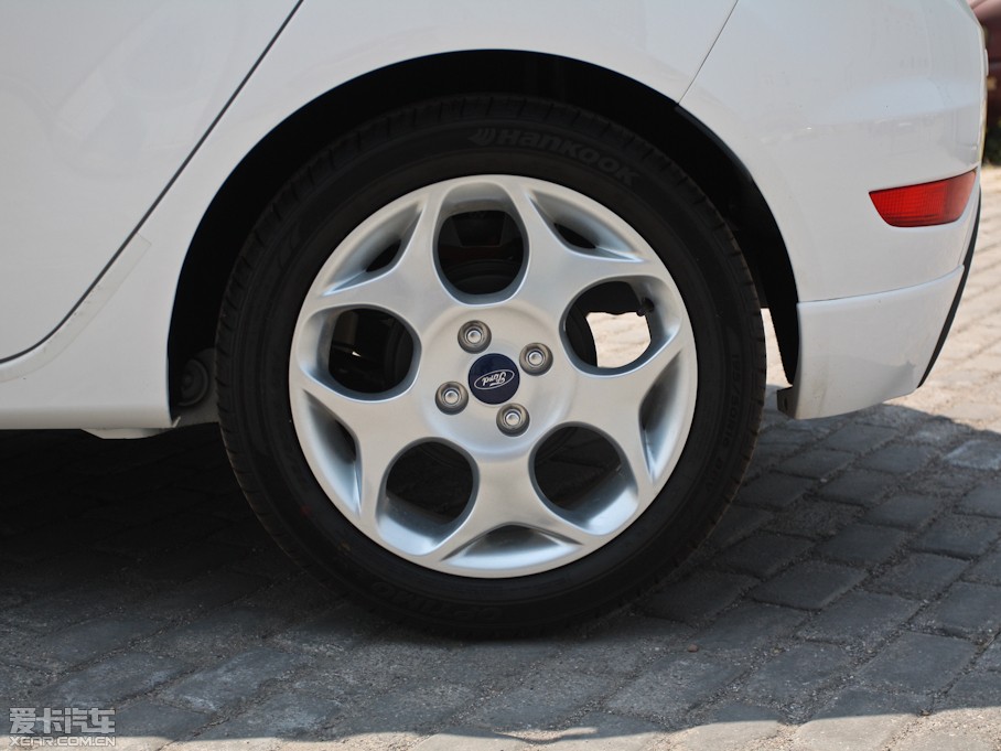 2012AɎ Ɏ 1.5L ԄӄӸ