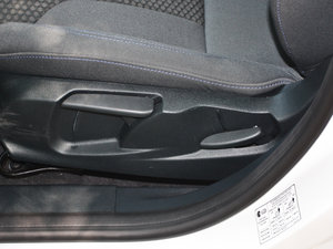 2012Ɏ 1.5L ԄӄӸ {{