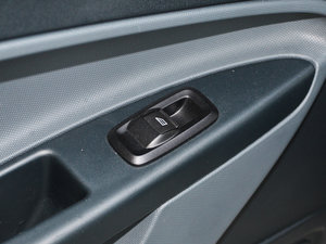 2012Ɏ 1.5L ԄӄӸ g