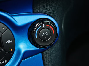 2012Ɏ 1.5L ԄӄӸ п؅^