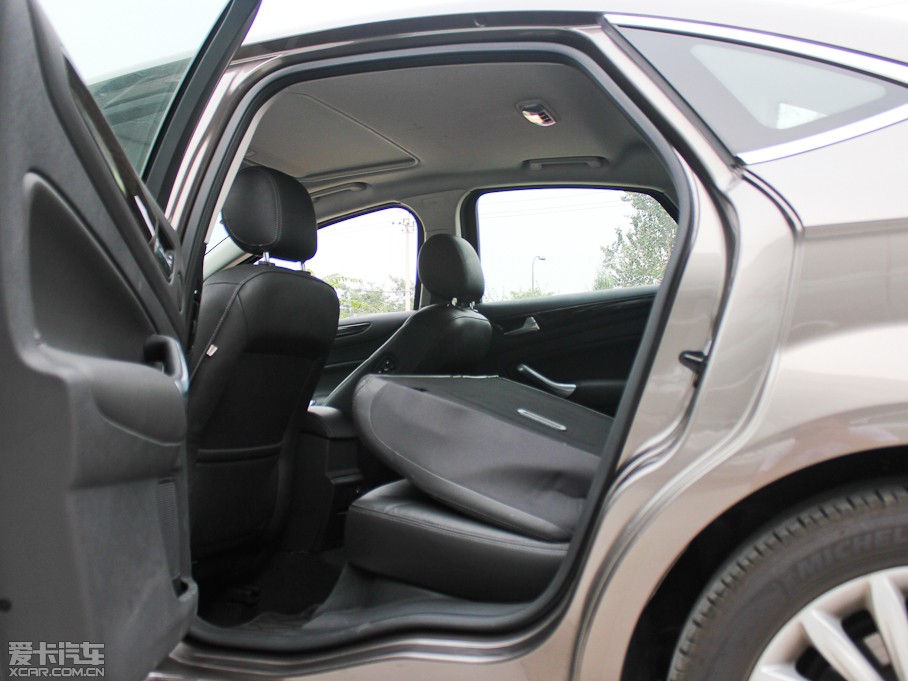 2012���� GTDi 240 ��Ş�\�Ӱ� 