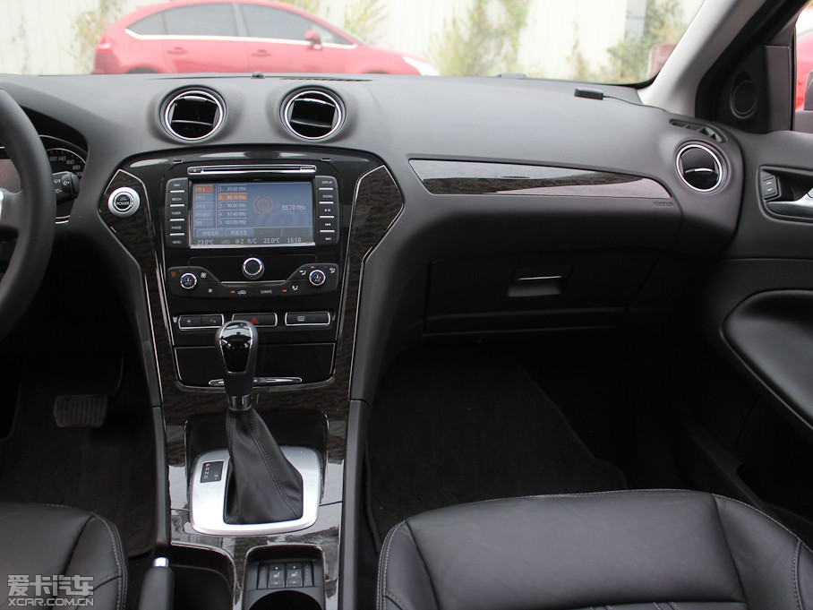 2012���� GTDi 240 ��Ş�\�Ӱ� 