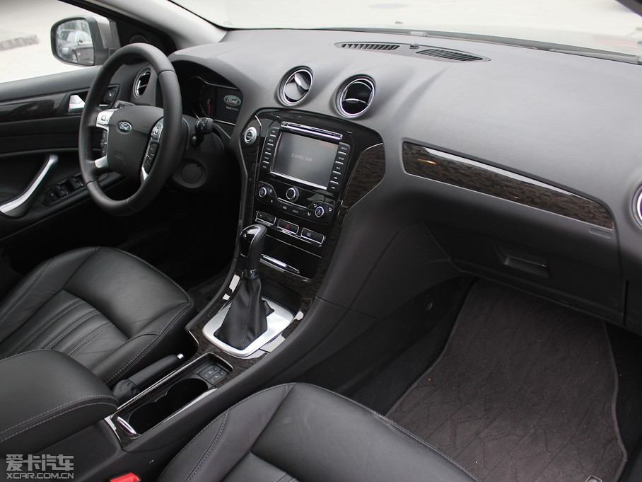 2012���� GTDi 240 ��Ş�\�Ӱ� 