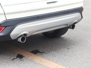 2013款2.0GTDi 四驱尊贵版 排气管