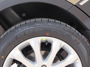 2013款1.6GTDi 四驱精英版 轮胎品牌