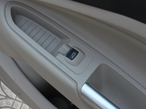 20131.6GTDi 򌾫Ӣ п؅^