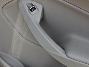 20132.0GTDi 򌾫Ӣ g