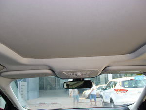 2013款2.0GTDi 四驱运动版 空间座椅