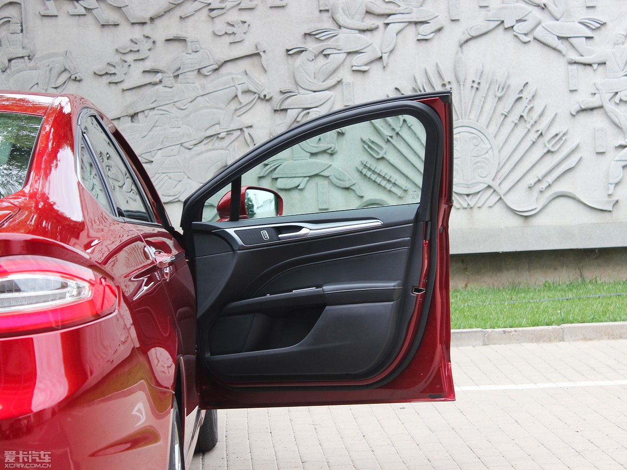 2013ɵϚW 2.0T GTDi240 A\