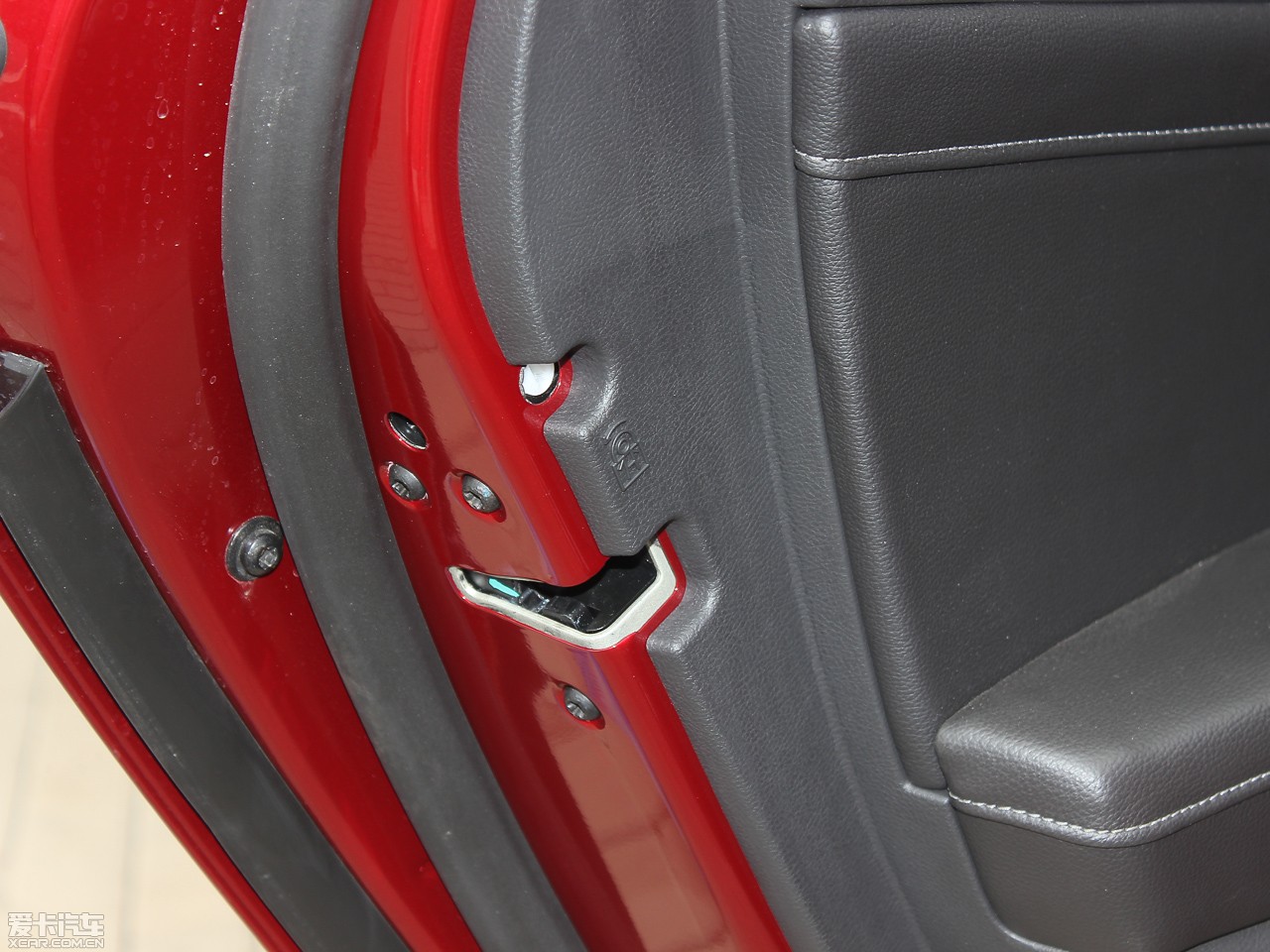 2013ɵϚW 2.0T GTDi240 A\