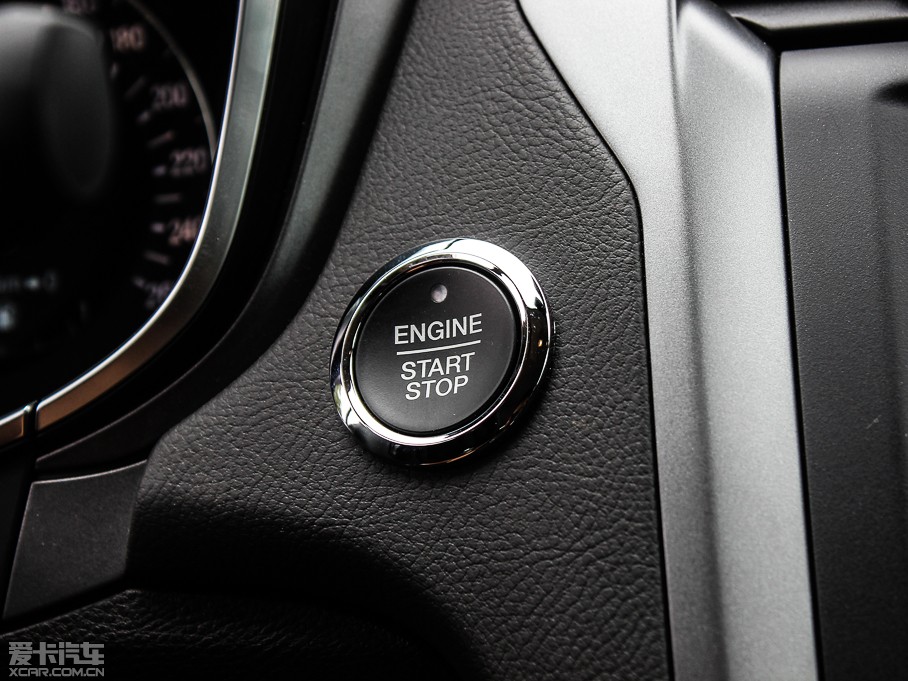 2013ɵϚW 2.0T GTDi240 A\