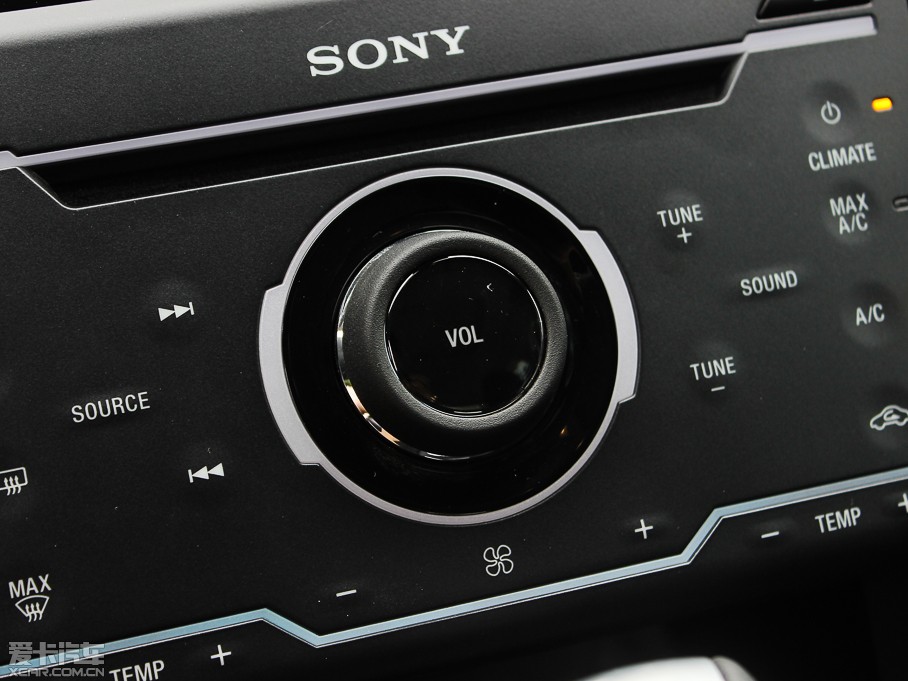 2013ɵϚW 2.0T GTDi240 A\