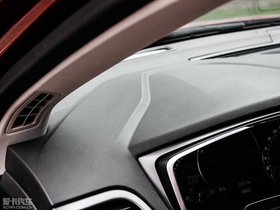 2013ɵϚW 2.0T GTDi240 A\