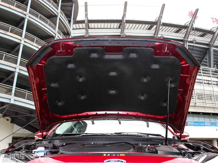 2013���ɵϚW 2.0T GTDi240 ���A�\����