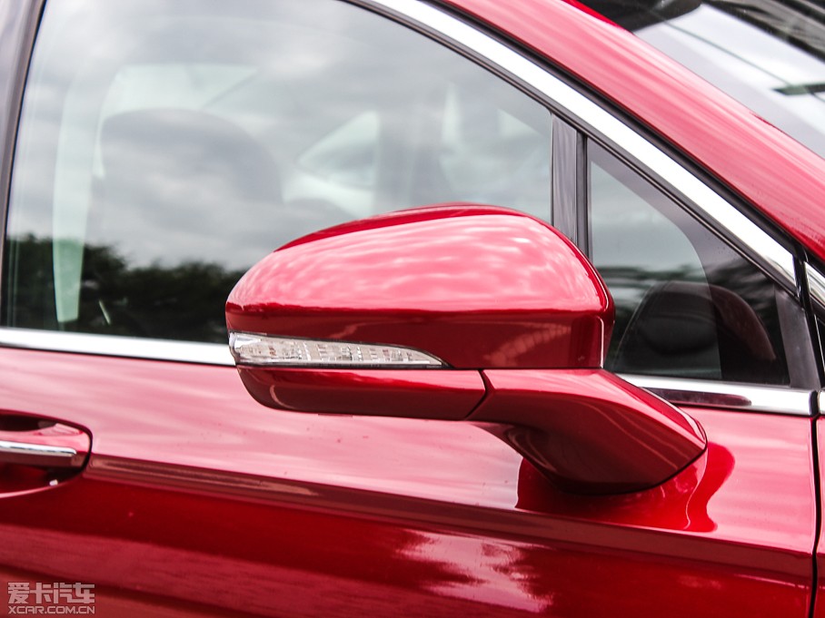 2013ɵϚW 2.0T GTDi240 A\