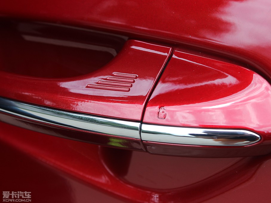 2013ɵϚW 2.0T GTDi240 A\