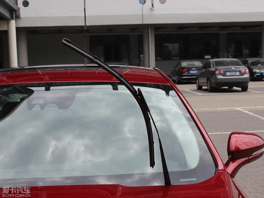 2013ɵϚW 2.0T GTDi240 A\