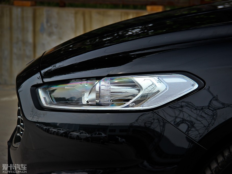 2013ɵϚW 1.5T GTDi180 r