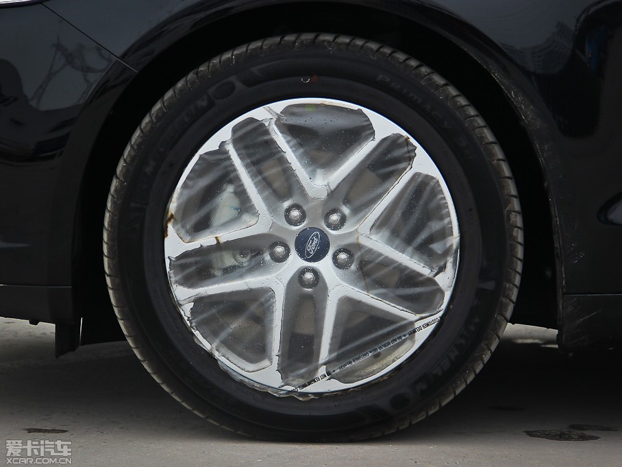 2013ɵϚW 1.5T GTDi180 r