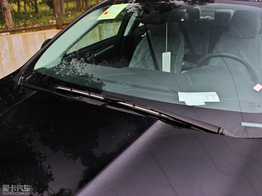 2013ɵϚW 1.5T GTDi180 r