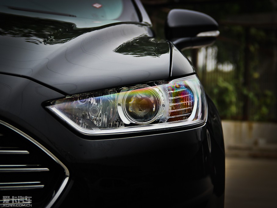 2013ɵϚW 1.5T GTDi180 r