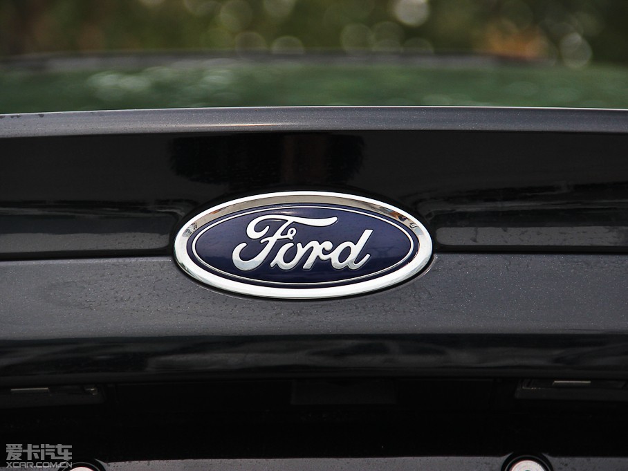 2013ɵϚW 1.5T GTDi180 r