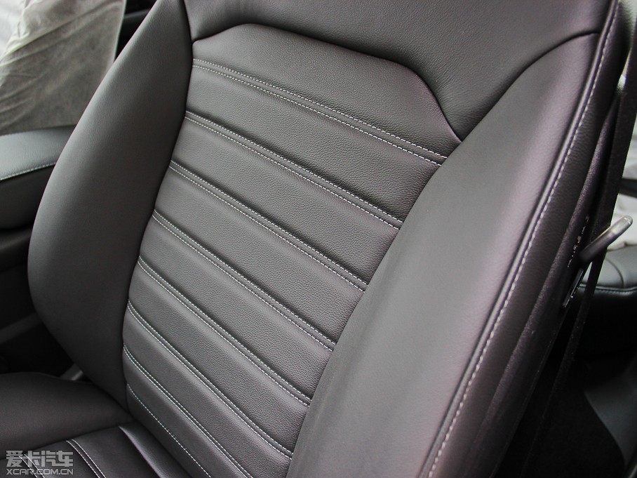 2013ɵϚW 1.5T GTDi180 r