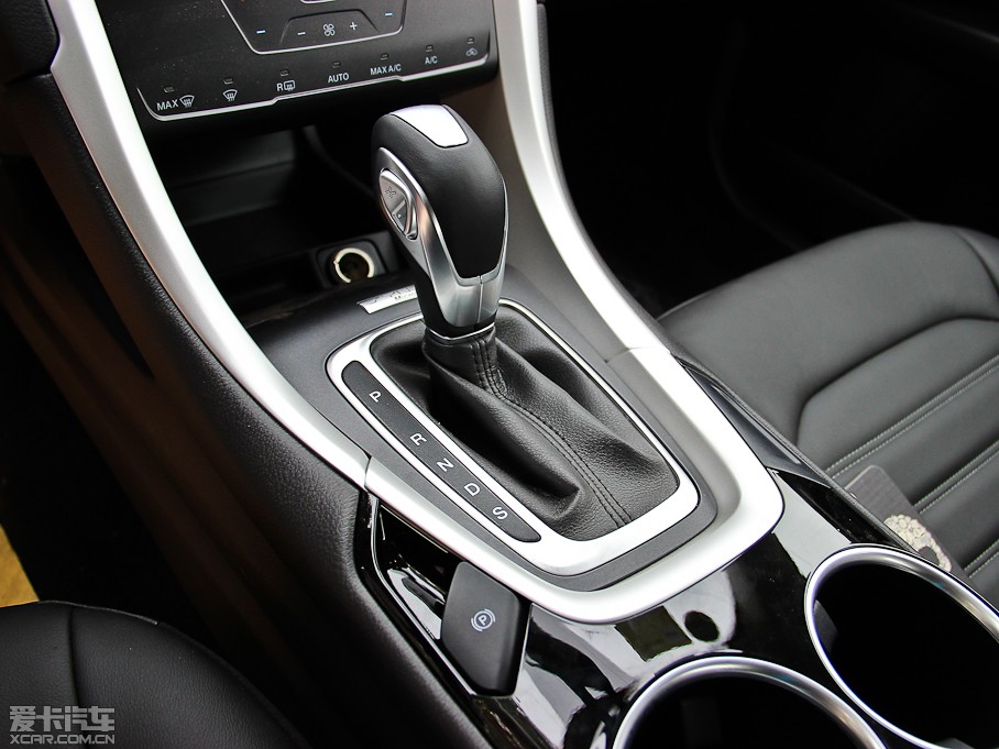 2013ɵϚW 1.5T GTDi180 r