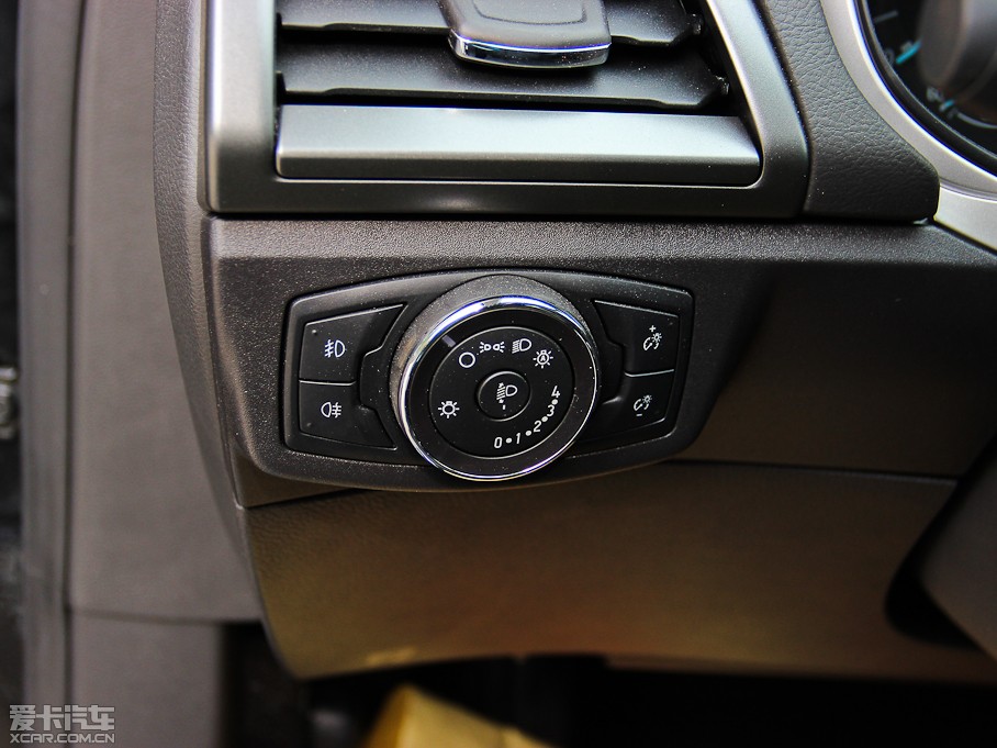 2013ɵϚW 1.5T GTDi180 r(sh)