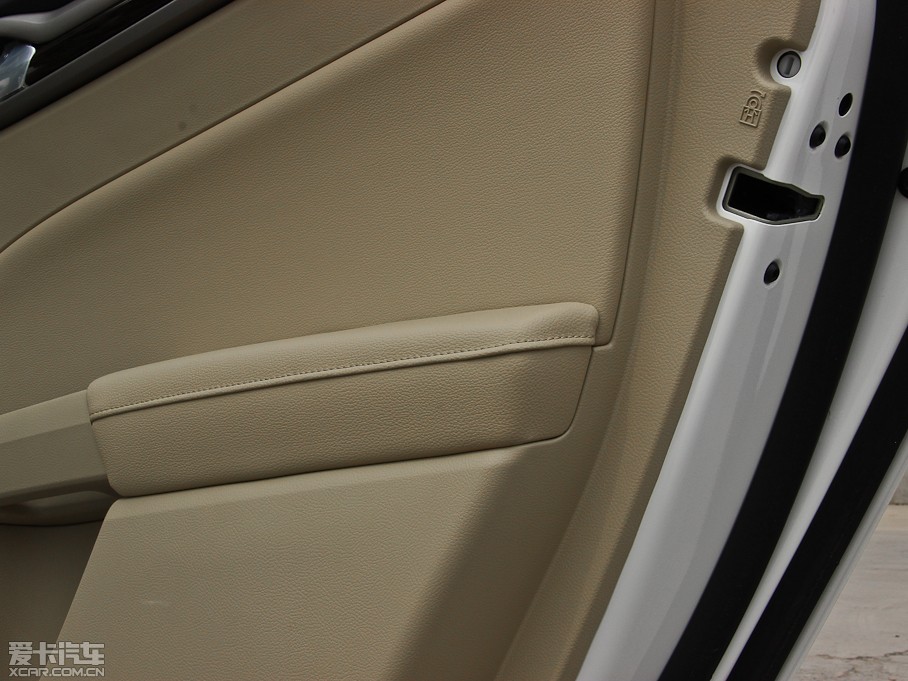 2013ɵϚW 2.0T GTDi200 A