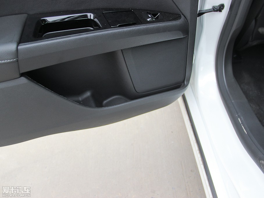 2013ɵϚW 2.0T GTDi200 r