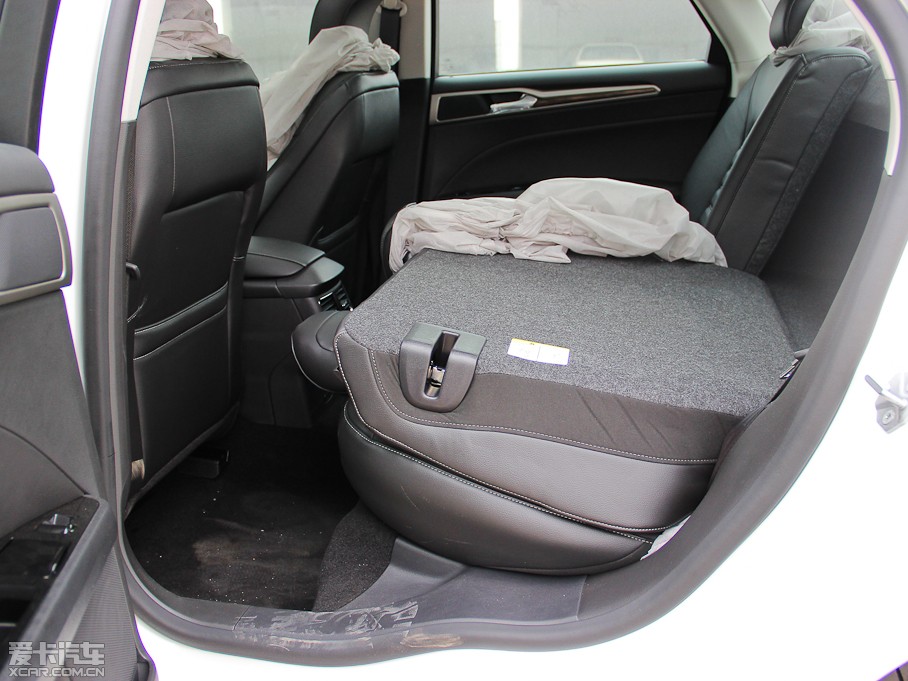 2013ɵϚW 2.0T GTDi200 r