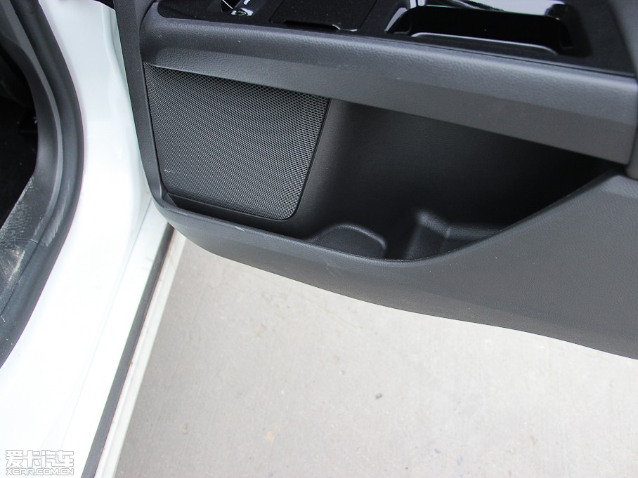 2013ɵϚW 2.0T GTDi200 r