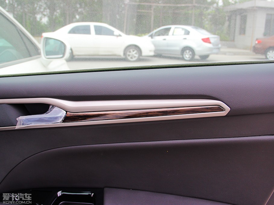 2013ɵϚW 2.0T GTDi200 r