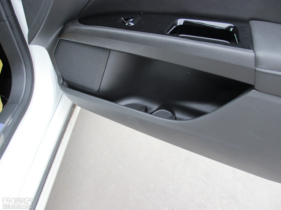 2013ɵϚW 2.0T GTDi200 r