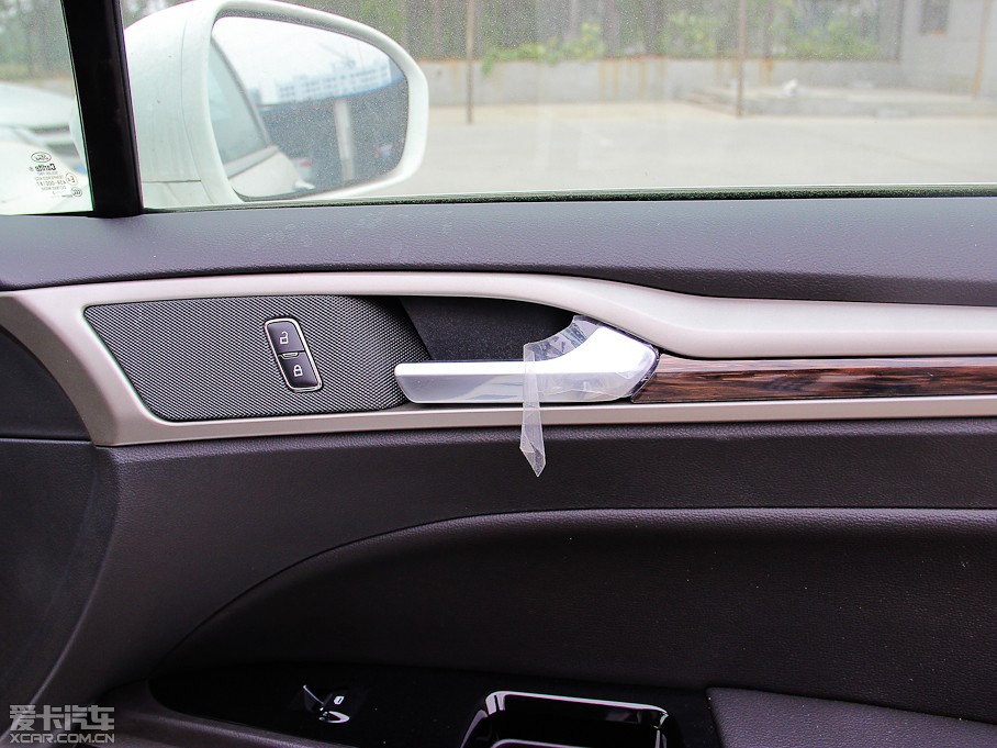 2013ɵϚW 2.0T GTDi200 r