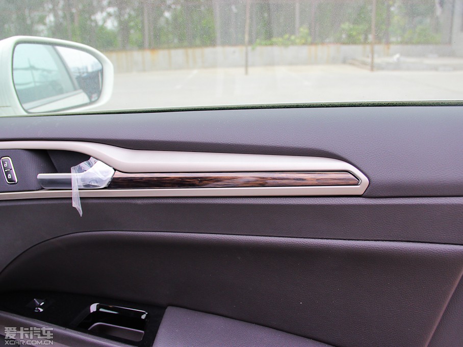 2013ɵϚW 2.0T GTDi200 r