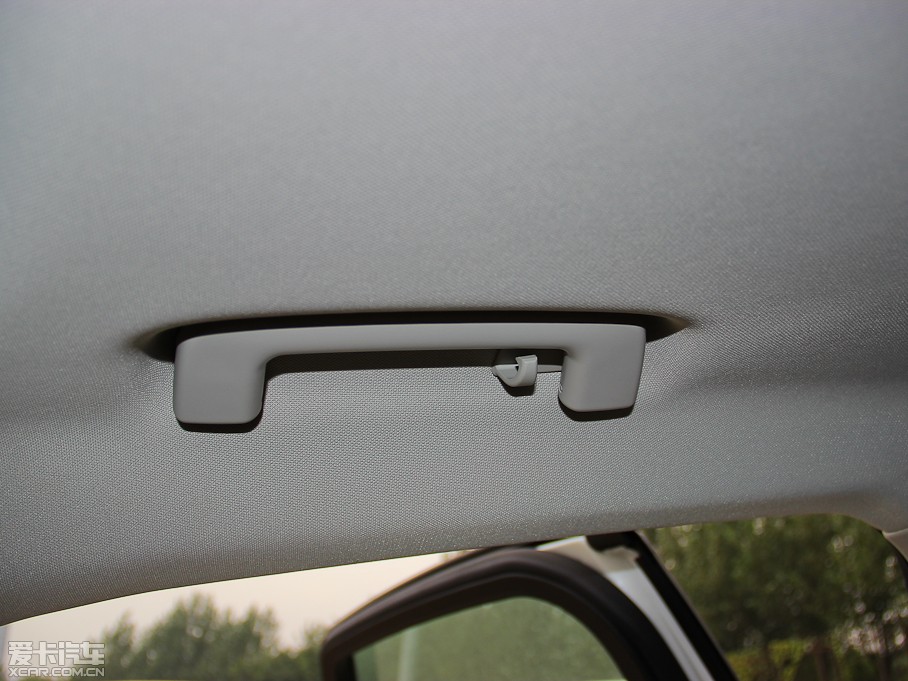 2013ɵϚW 2.0T GTDi200 r